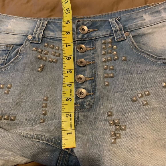 Denim shorts with studs - Picture 3 of 9